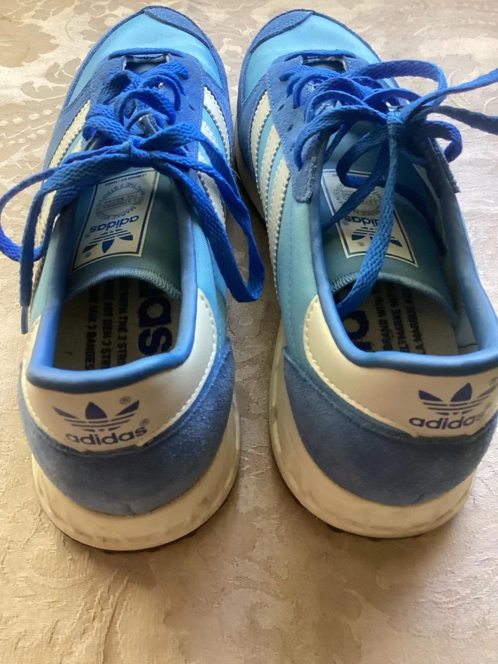 adidas Unisex TRX Vintage Light Blue & White Retro Runner (Mens 8/ women’s 10)